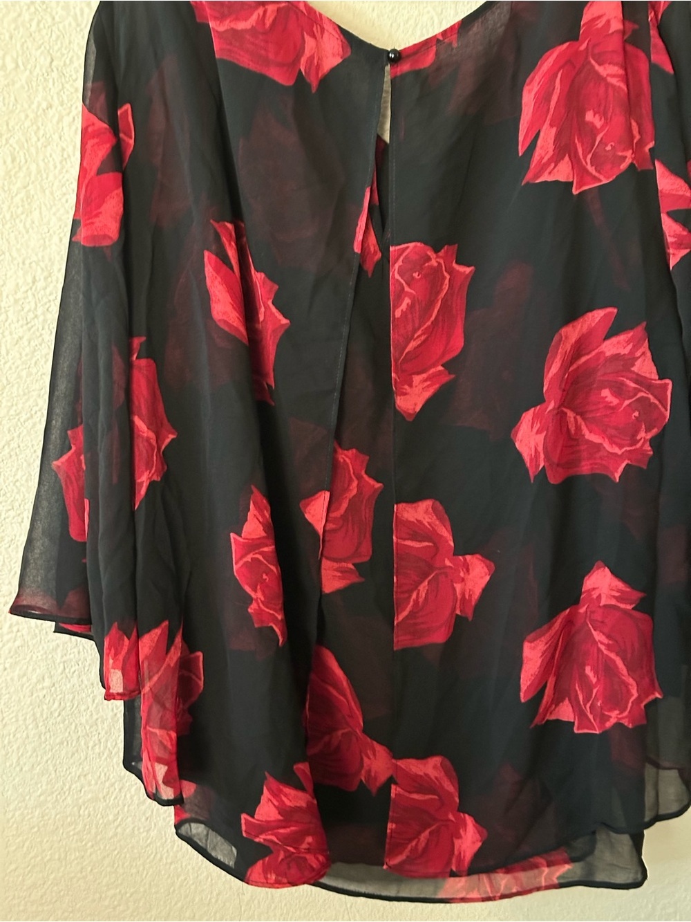 Roz and Ali Black Floral Sheer Blouse with Red Rose Print size 2X/ NWOT 1129 - Picture 5 of 5